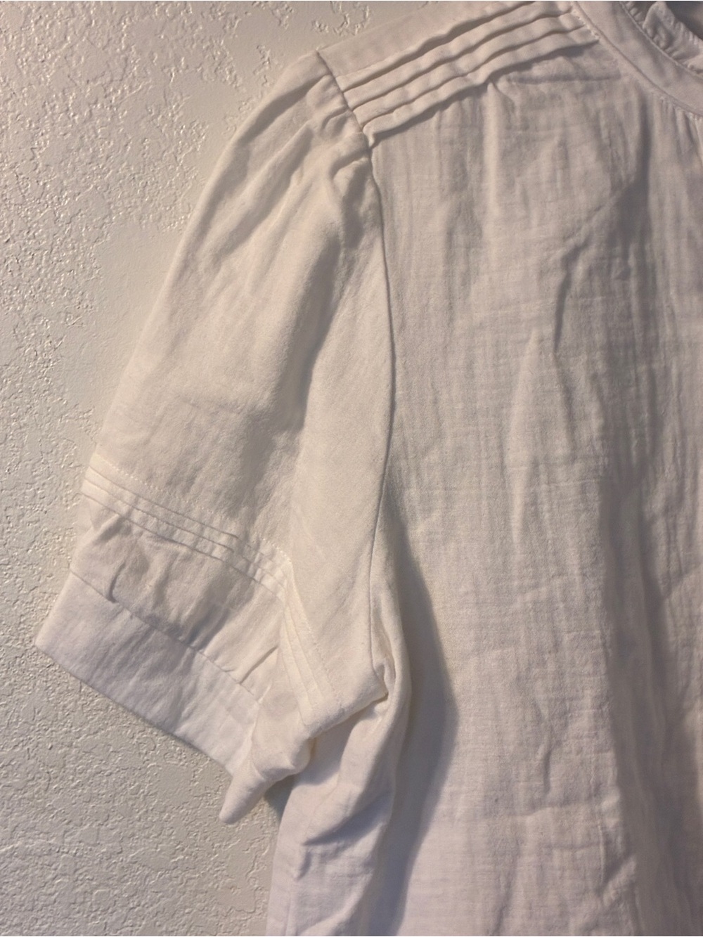 Elie Tahari White Short Sleeve Pintuck Ruffle Collar Button-Down cotton Shirt - Picture 6 of 11